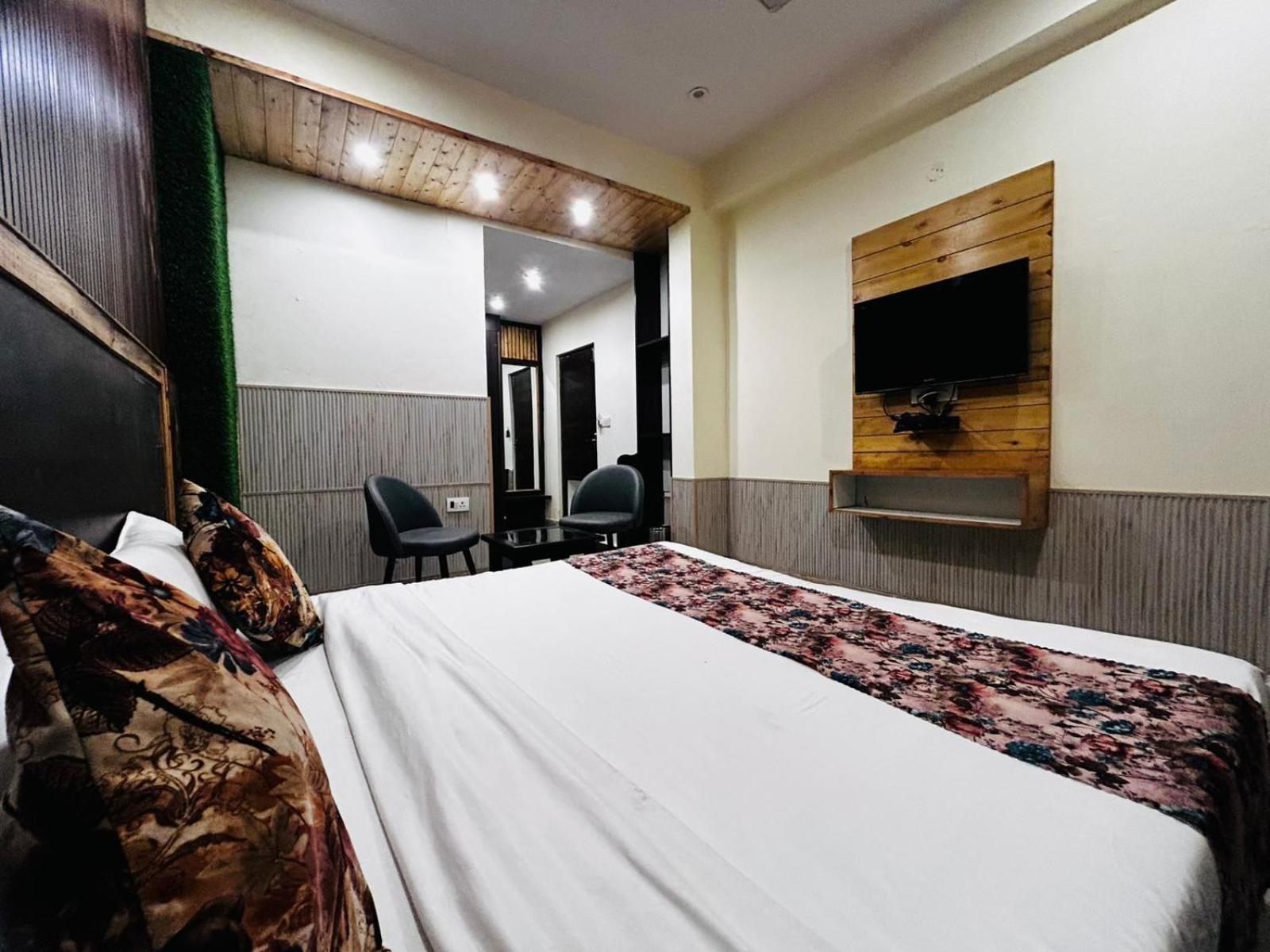 Hangout Inn Bhagalpur Exterior photo