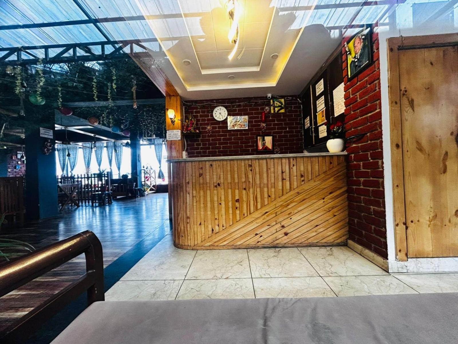 Hangout Inn Bhagalpur Exterior photo